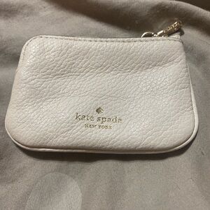 Kate Spade LivHeart White Leather Coin Purse- Excellent Condition- 4”x3”